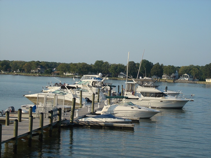 Yacht Club - Swan Point Yacht & Country Club